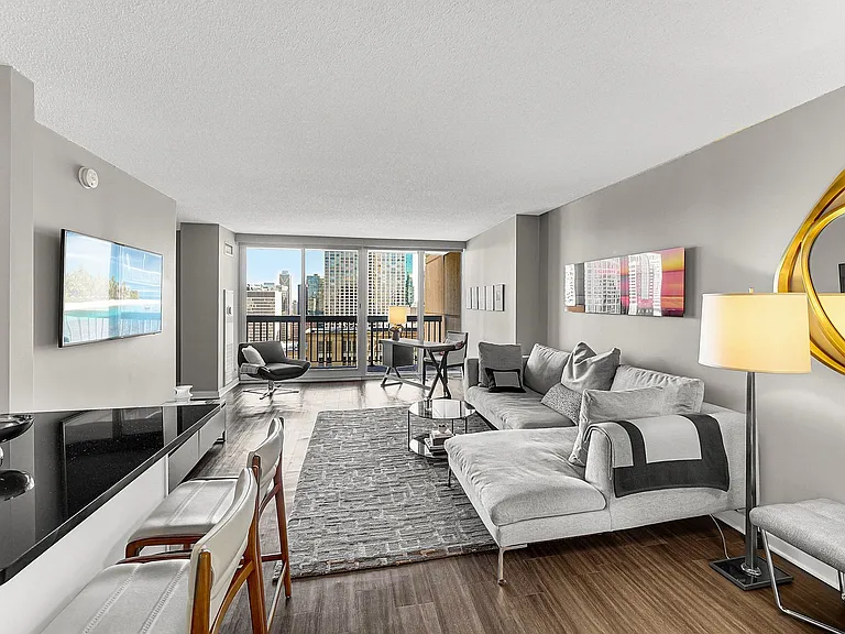 545 N Dearborn St #3006 — Photo 3