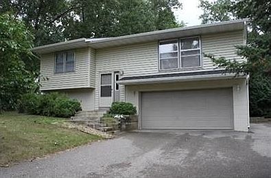 1st image of 227 Highwood Dr