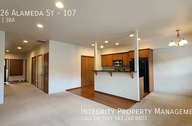 3126 Alameda St #107 — Photo 3
