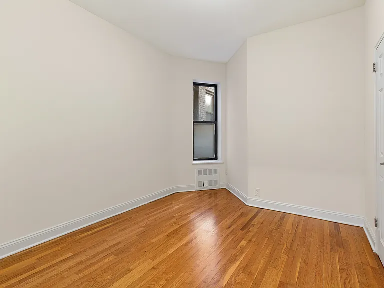 534 E 88th St #3B — Photo 5