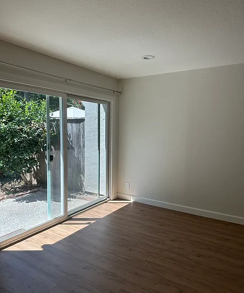 3614 Shelter Creek Dr — Photo 5