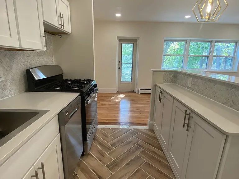 43 Cottage — Photo 23