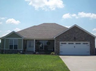 335 Barkers Mill Rd, Pembroke, KY 42266