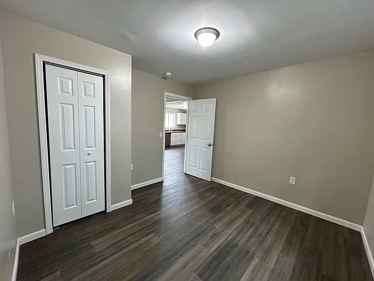 119 Kelly St #1/2 — Photo 7