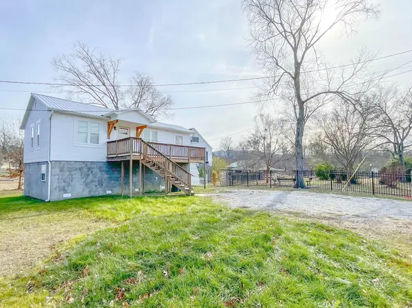 88 Sparks St, Ringgold, GA 30736