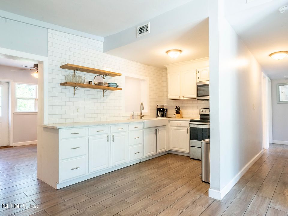 1st image of 3061 PURDOM Drive