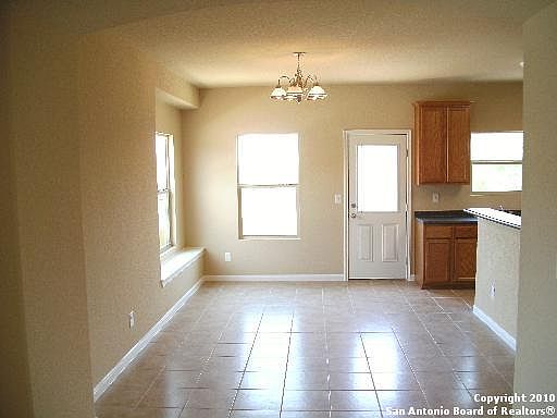 4th image of 10315 S ROYAL ESTATE