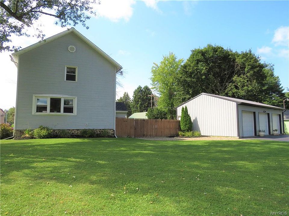 1st image of 2670 Sunset Dr