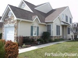 222 Patriot Hill Dr, Basking Ridge, NJ 07920
