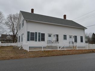 70 Hill St, Jewett City, CT 06351