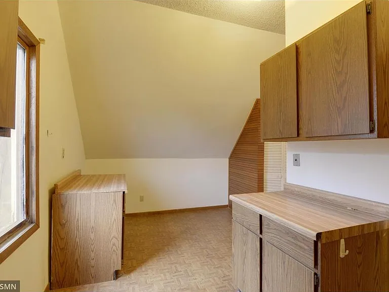 432 N Dewey St — Photo 10