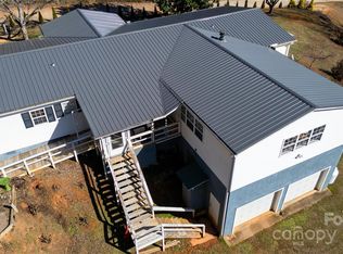 86 Echo High Rd, Franklin, NC 28734