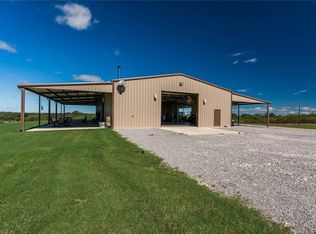 4926 Plainview Rd, Sherman, TX 75092