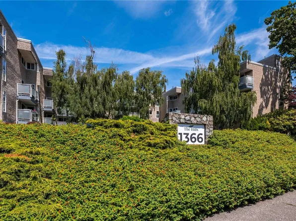 1366 Hillside Ave #103, Victoria, BC V8T 2B5