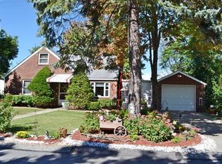 4 Pinewood Ter, Pittsburgh, PA 15237