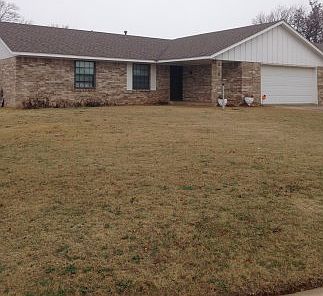 1st image of 400 Kimberly Dr