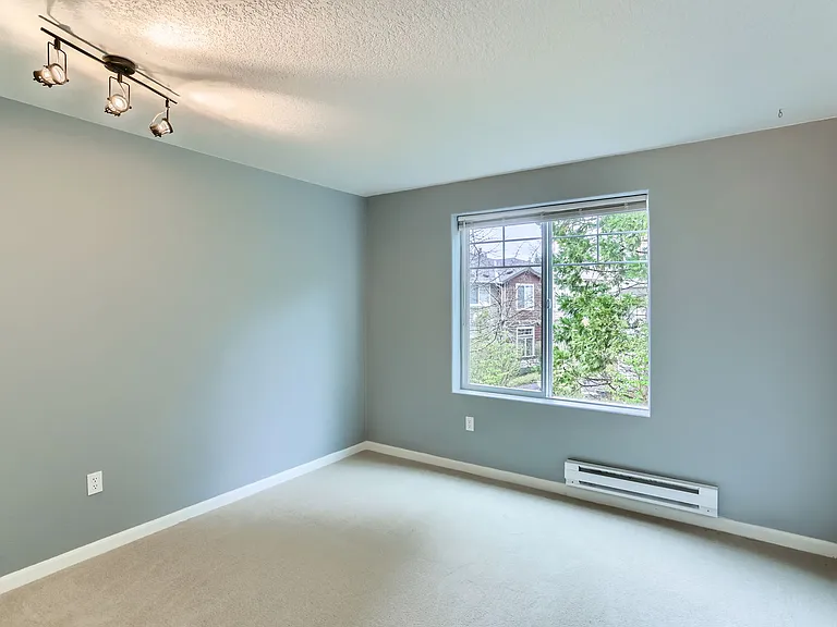 14700 SW Sandhill Loop #204 — Photo 24