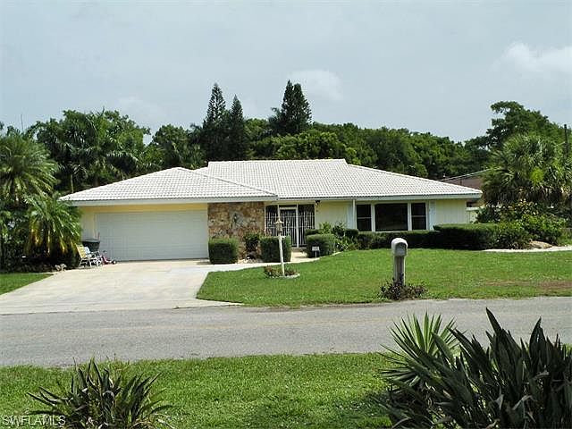 1st image of 4349 Palm Pl