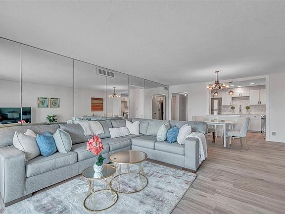 5th image of 400 64TH AVENUE #907 W