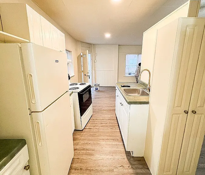 503 Manor St #1 — Photo 3