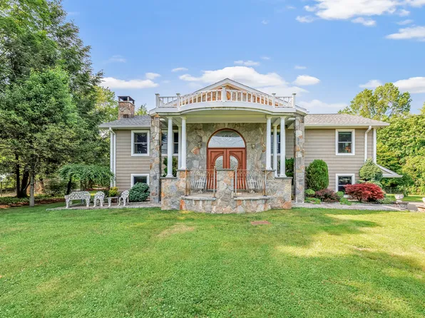 229 Mohegan Road, Shelton, CT 06484