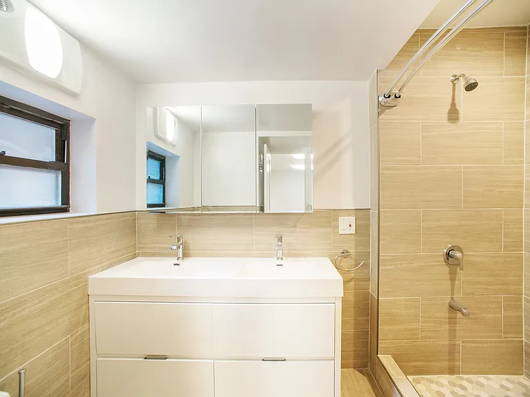 570 W 183rd St #BASEMENT — Photo 6