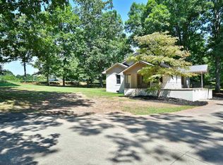 521 Tigerville Rd, Travelers Rest, SC 29690
