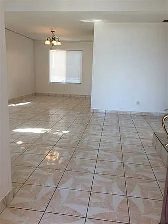 Mardi Gras Ct - 102 - 102 C — Photo 3