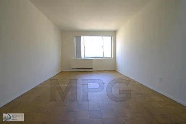 Rented by Metropolitan Property Group | media 3