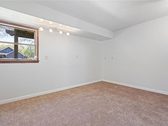 5th image of 12522 Doles Rd