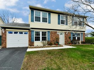 7 Bayside Ave, Barnegat, NJ 08005