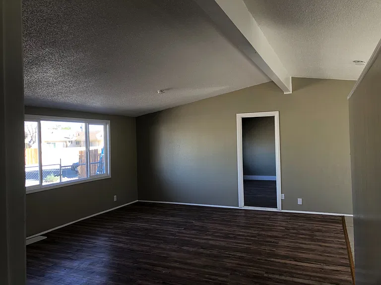 3138 E Avenue Q4 — Photo 9