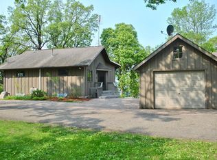 15801 Crystal Rd, Paynesville, MN 56362