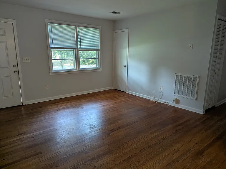 1527 Brookbank Ave #A — Photo 14