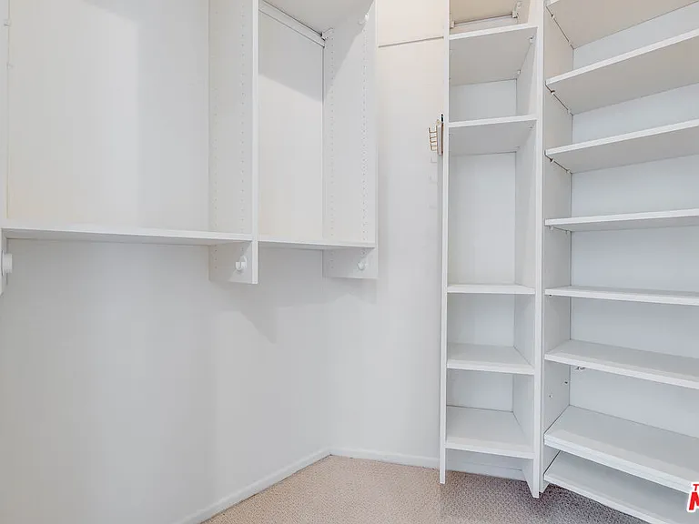 832 Palm Ave #305 — Photo 13