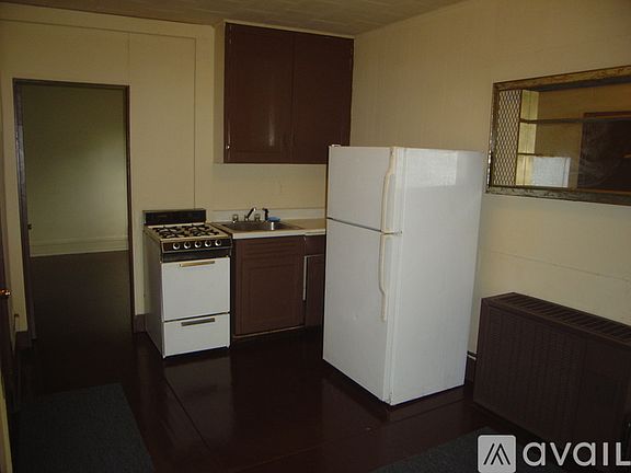 2nd image of 1216 Sheridan Ave #2-425.00