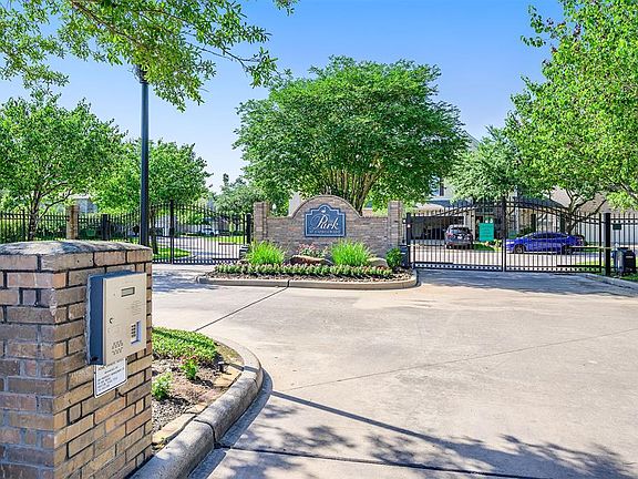 The Park at Cypresswood, gated community on Cypresswood, Spring TX.