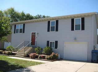 349 Orchard Ct, Troy, IL 62294