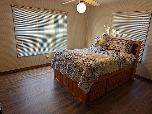 5th image of 2544 Spruce Ave