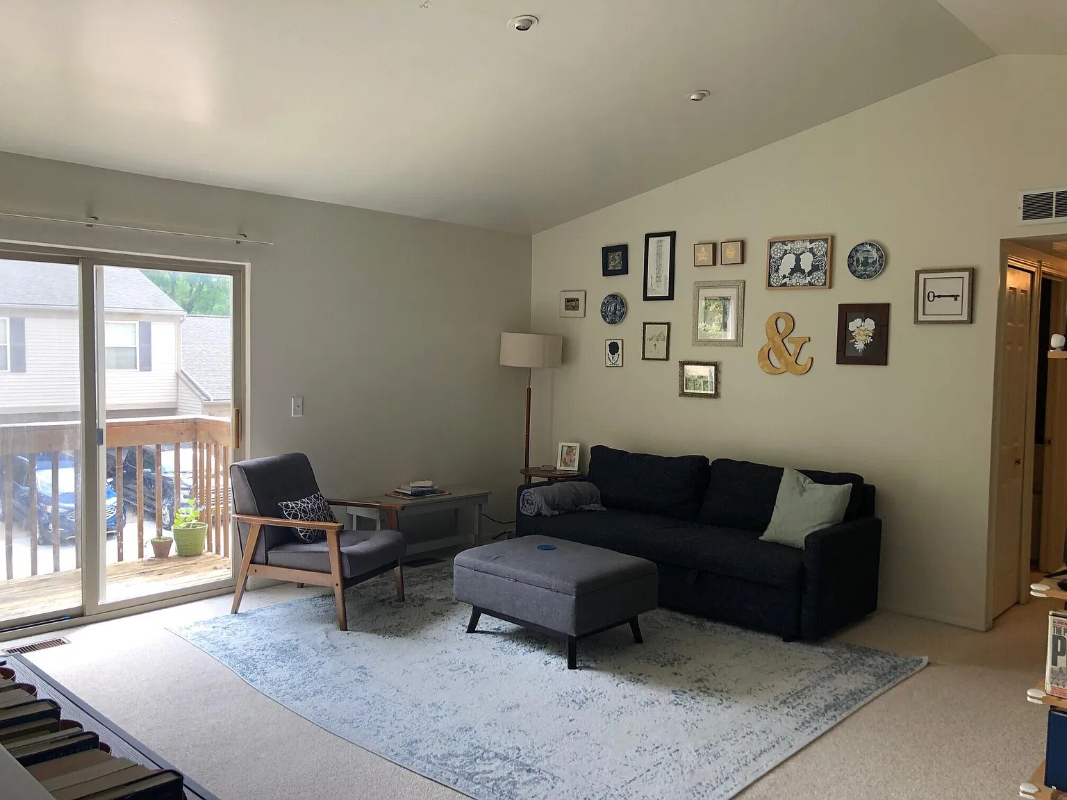 2 bed, 1.0 bath, 1012 sqft, $2,000 — Photo 3