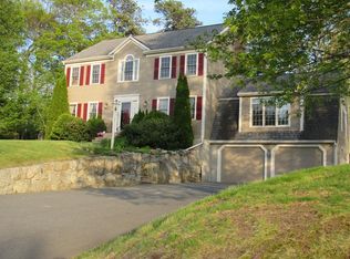 8 Hunter Cir, Milford, MA 01757