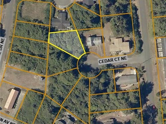 2nd image of 596 Cedar Ct NE