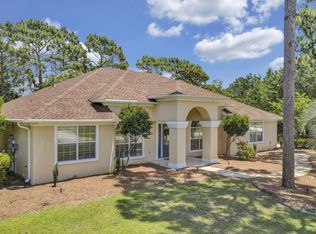 2556 Cove Rd, Navarre, FL 32566