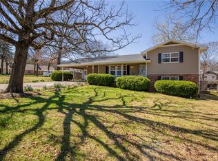 2803 N Elizabeth Ave, Fayetteville, AR 72703