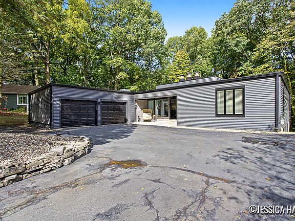 4th image of 4776 Pinnacle Ct SW