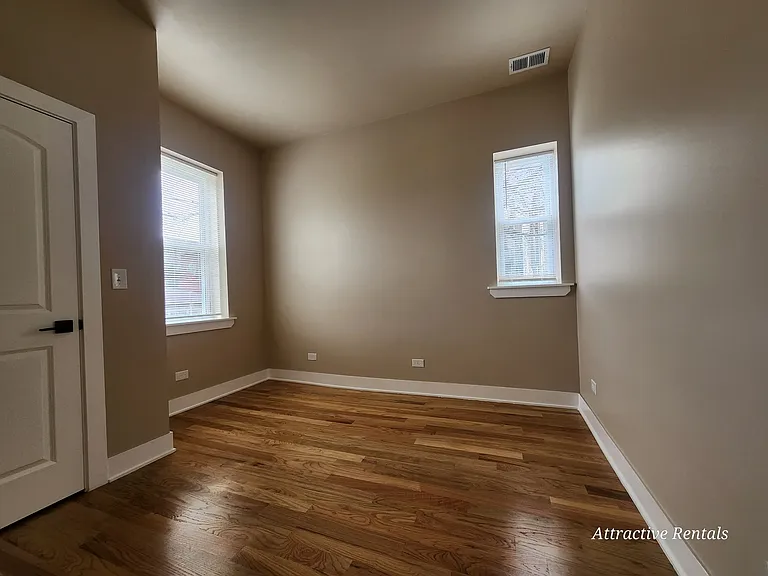 6341 S Elizabeth St #S1 — Photo 5