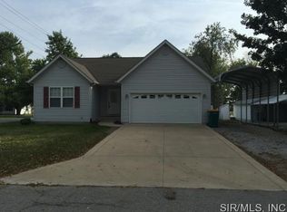 1001 Saint Clair St, O fallon, IL 62269