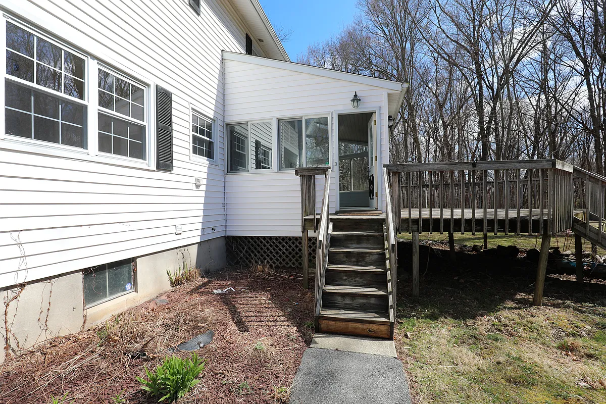 Building Photo - 20 Van Orden Rd