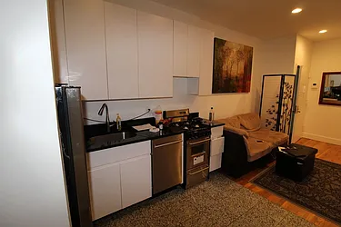 Rented by Mossanen Group