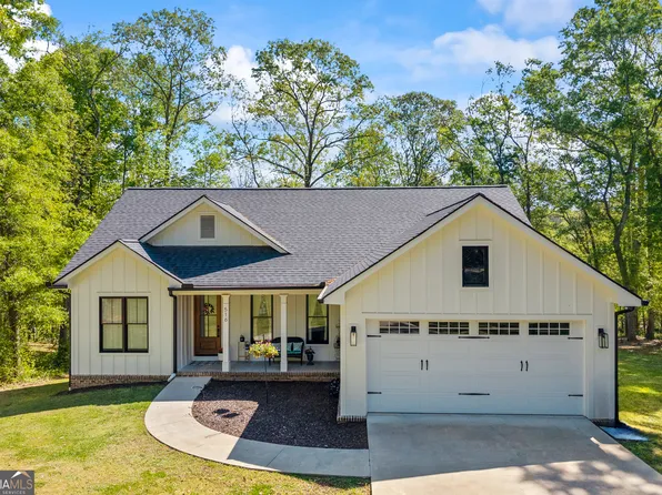 516 Winding Way, Hartwell, GA 30643
